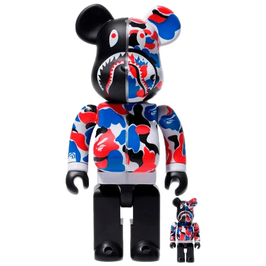 400% & 100% Bearbrick -setti – Bape Store London – Shark