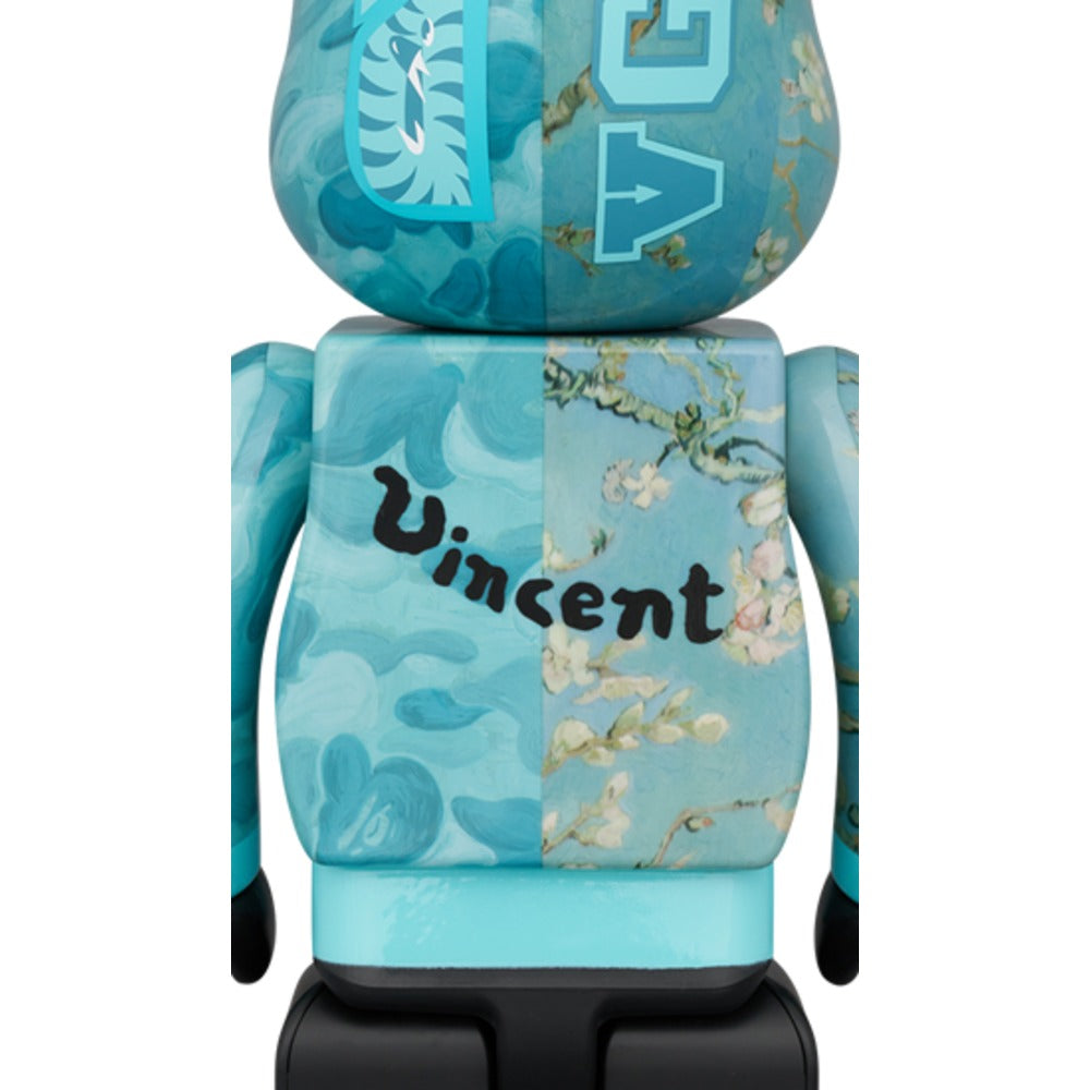 400% & 100% Bearbrick-setti – Mantelikukkia (BAPE x Van Gogh)